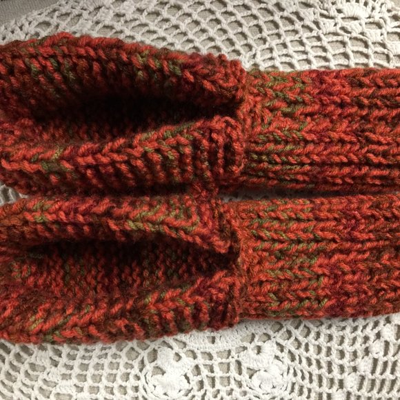 Amish Handmade Knitted House Slippers - Picture 5 of 16